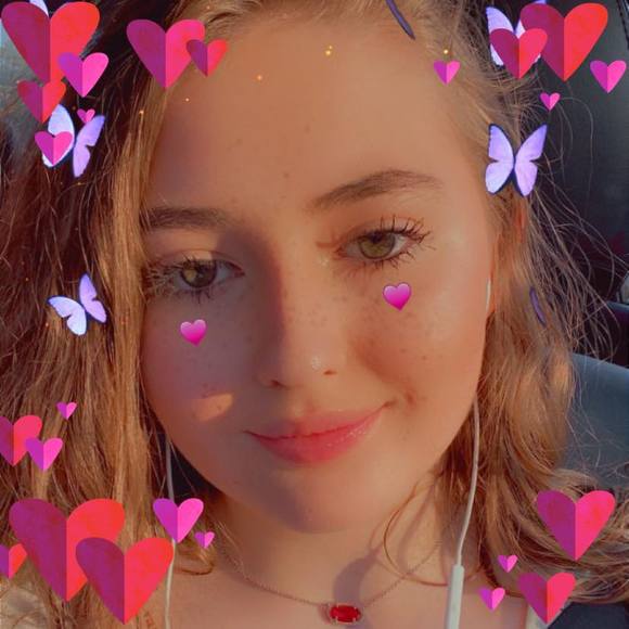 Meet your Posher, Michaela - Picture 1 of 1